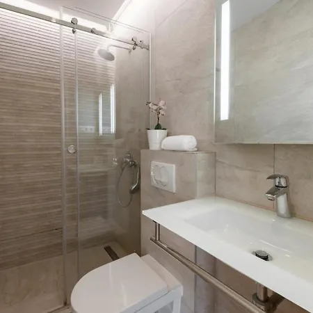 Sunrise By Guide Mlini